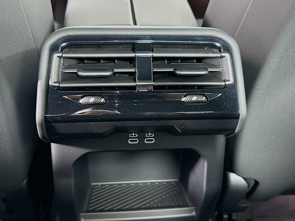 Thumbnail: 2024 BMW i5 - 18