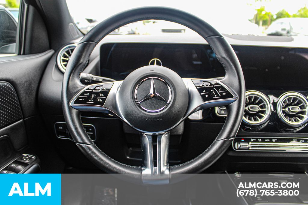 Used 2025 Black Mercedes-Benz GLA 250 image 25