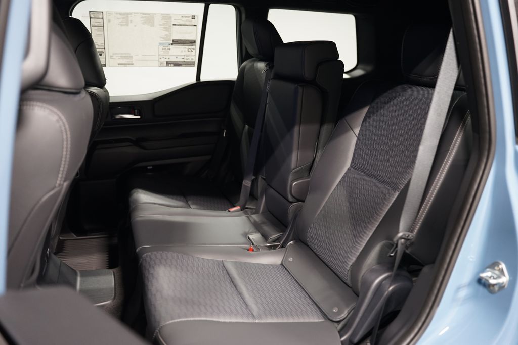 2025 Toyota Land Cruiser  32