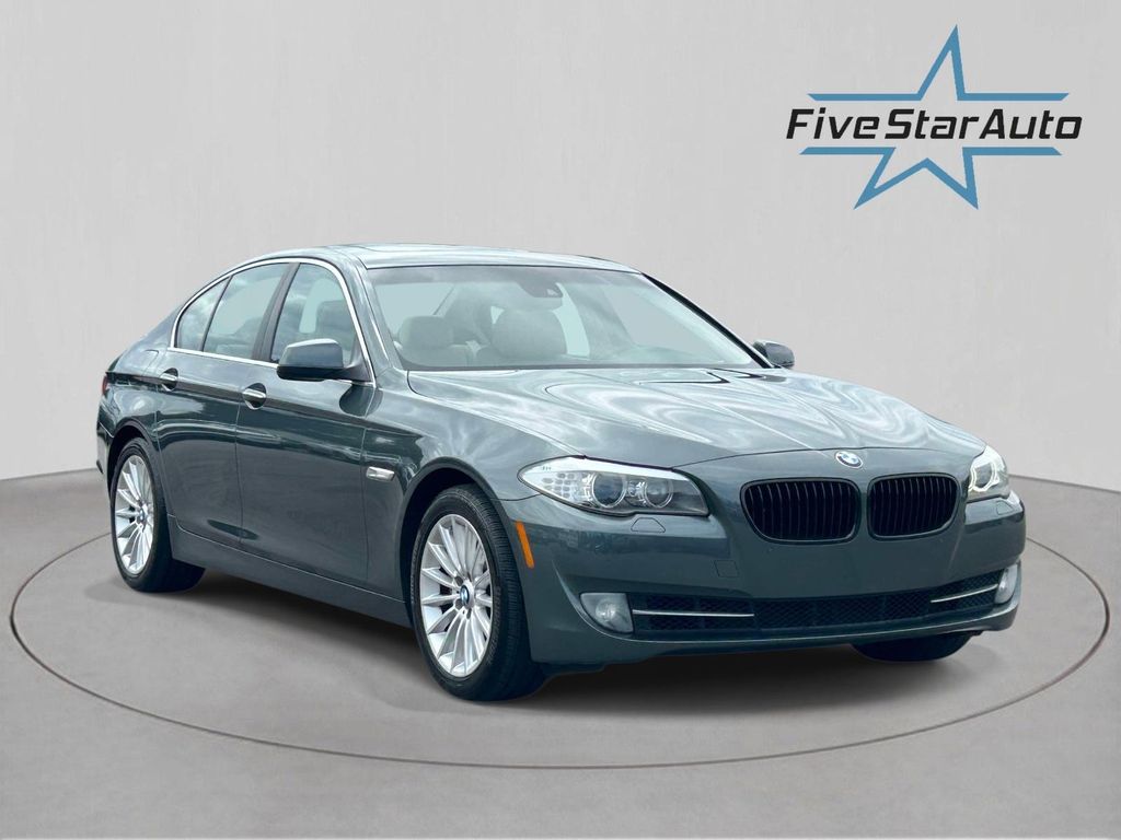 2012 BMW 5 Series 535i Sedan RWD