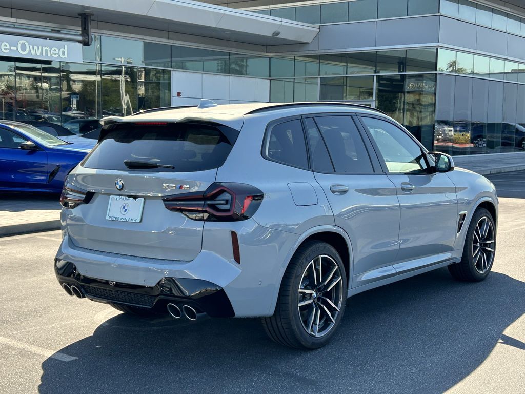 2024 BMW X3 M 5