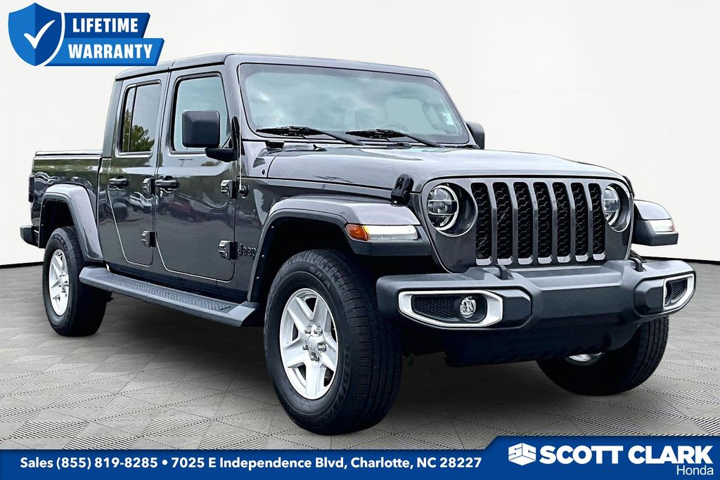 2022 Jeep Gladiator Sport