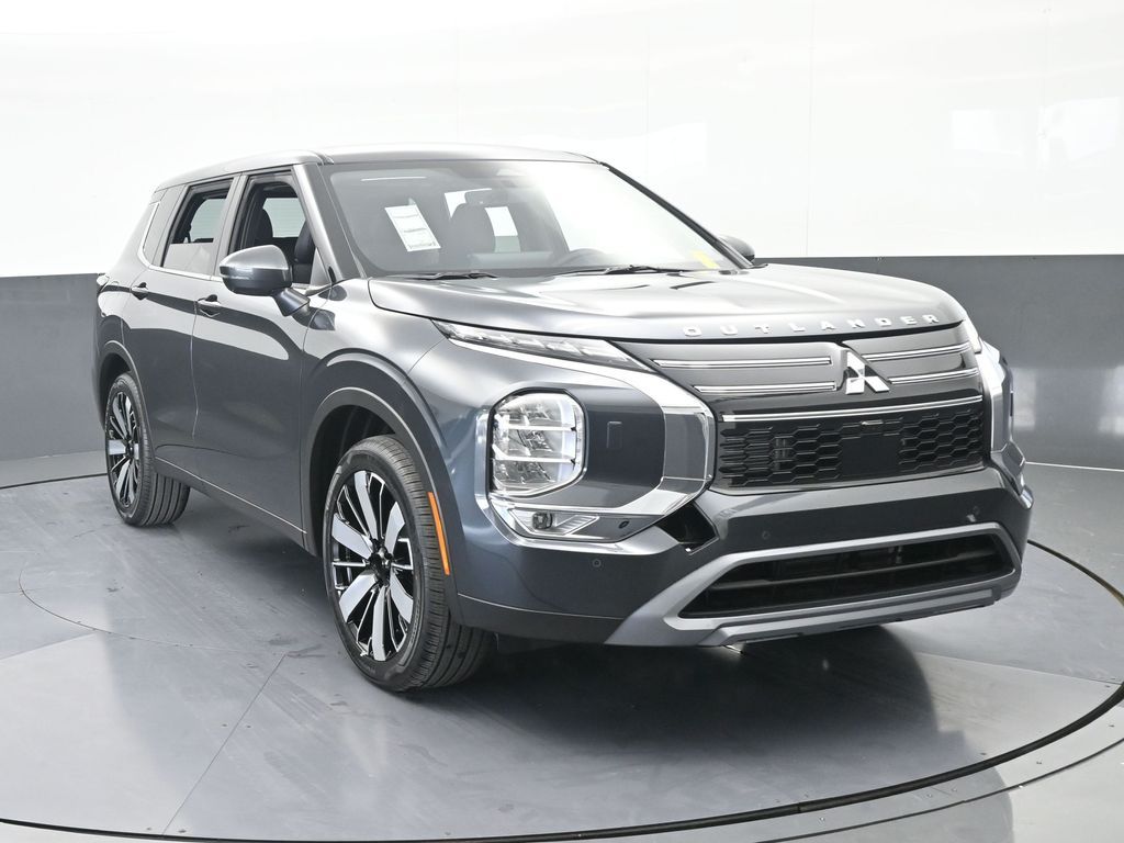 New 2026 Graphite Gray Mitsubishi SE image 9