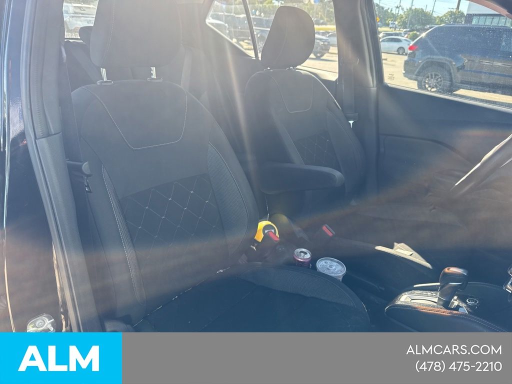 Used 2019 Black Nissan S image 17