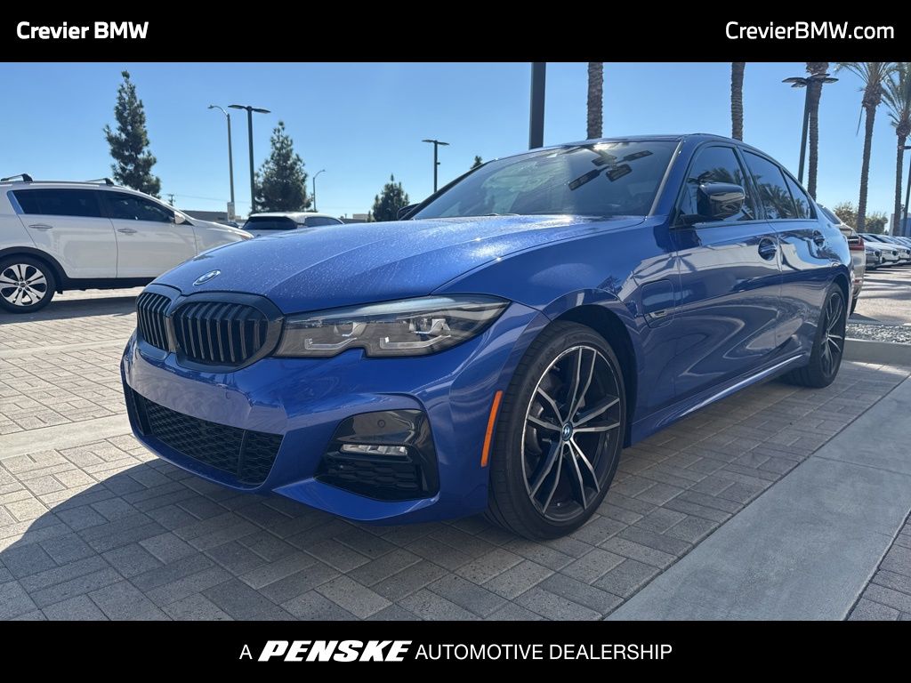 Thumbnail: 2022 BMW 3 Series - 1