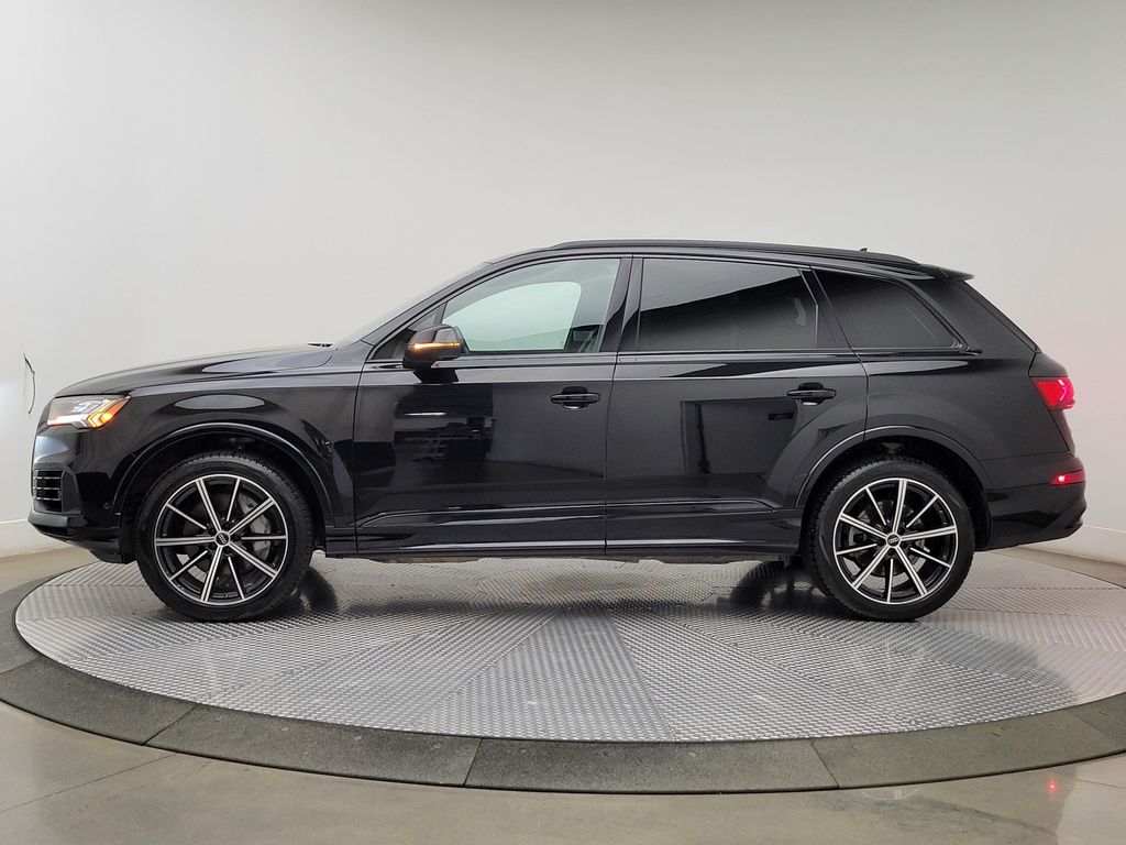 Thumbnail: 2024 Audi Q7 - 3
