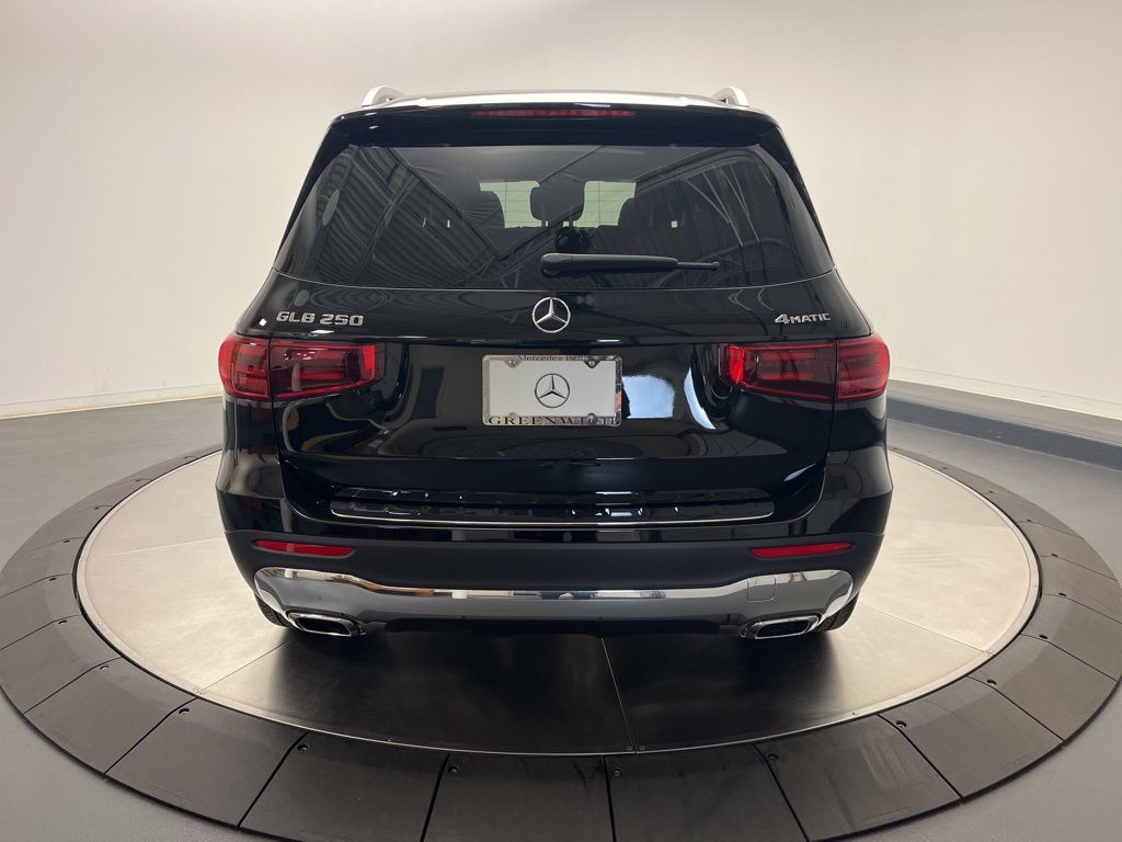 Thumbnail: 2026 Mercedes-Benz GLB - 6