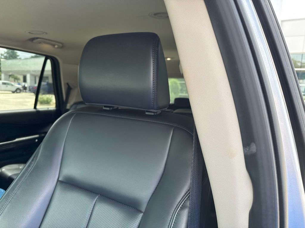 Certified Used 2023 Silver Ford XLT image 8