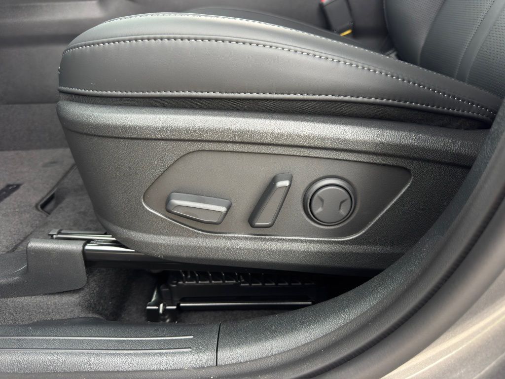 2026 Kia Sorento Hybrid EX Beige at Community Kia