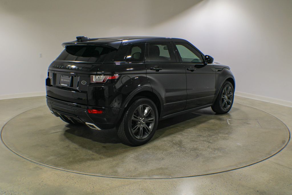 Used 2019  Land Rover Landmark Edition image 5