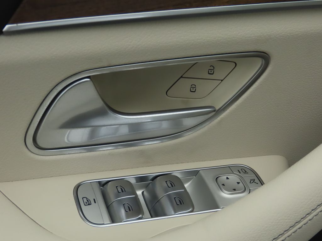 2025 Mercedes-Benz GLS 450 4MATIC 26