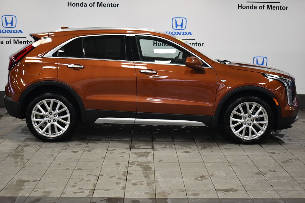 Thumbnail: 2019 Cadillac XT4 - 9