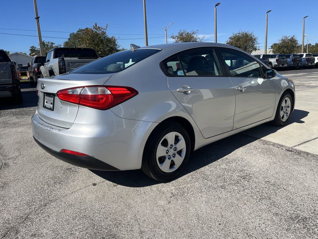 2015 Kia Forte LX 5