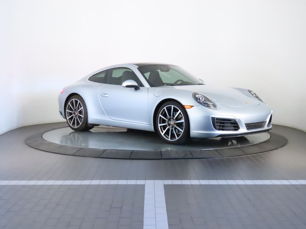 Thumbnail: 2017 Porsche 911 - 9