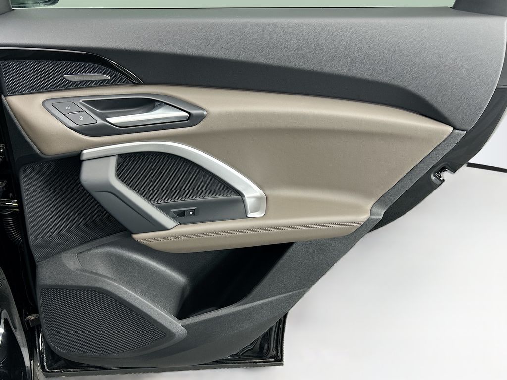 Thumbnail: 2025 Audi Q5 - 26