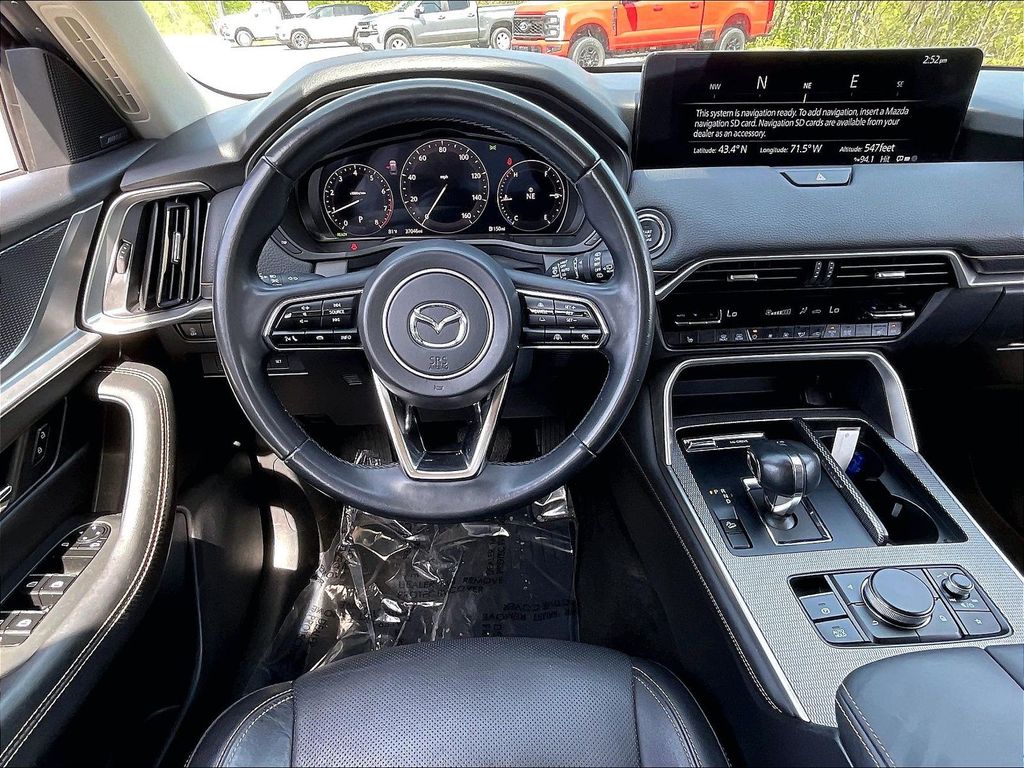 2025 Mazda CX-90 — photo 17