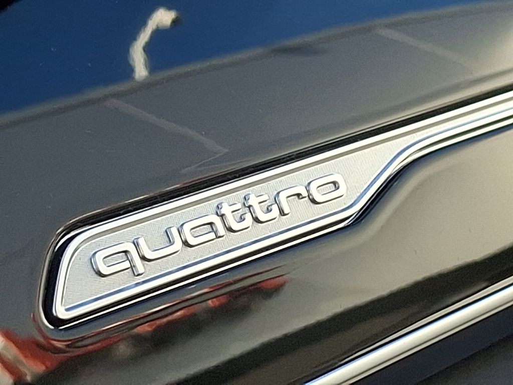 Thumbnail: 2026 Audi Q7 - 20