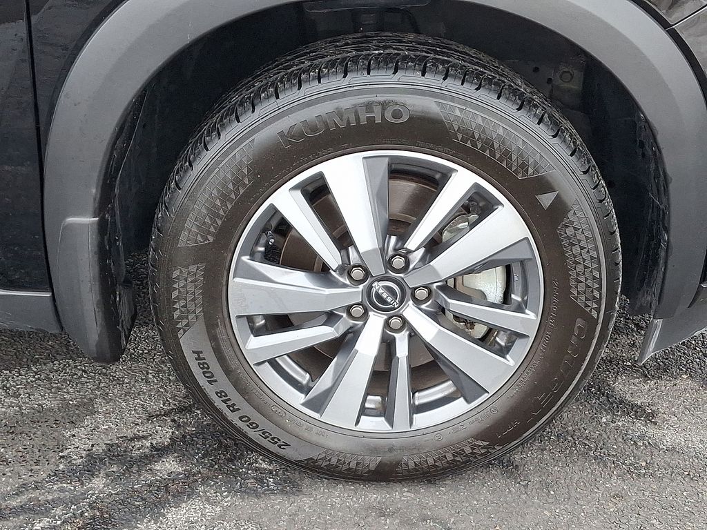 Thumbnail: 2024 Nissan Pathfinder - 8