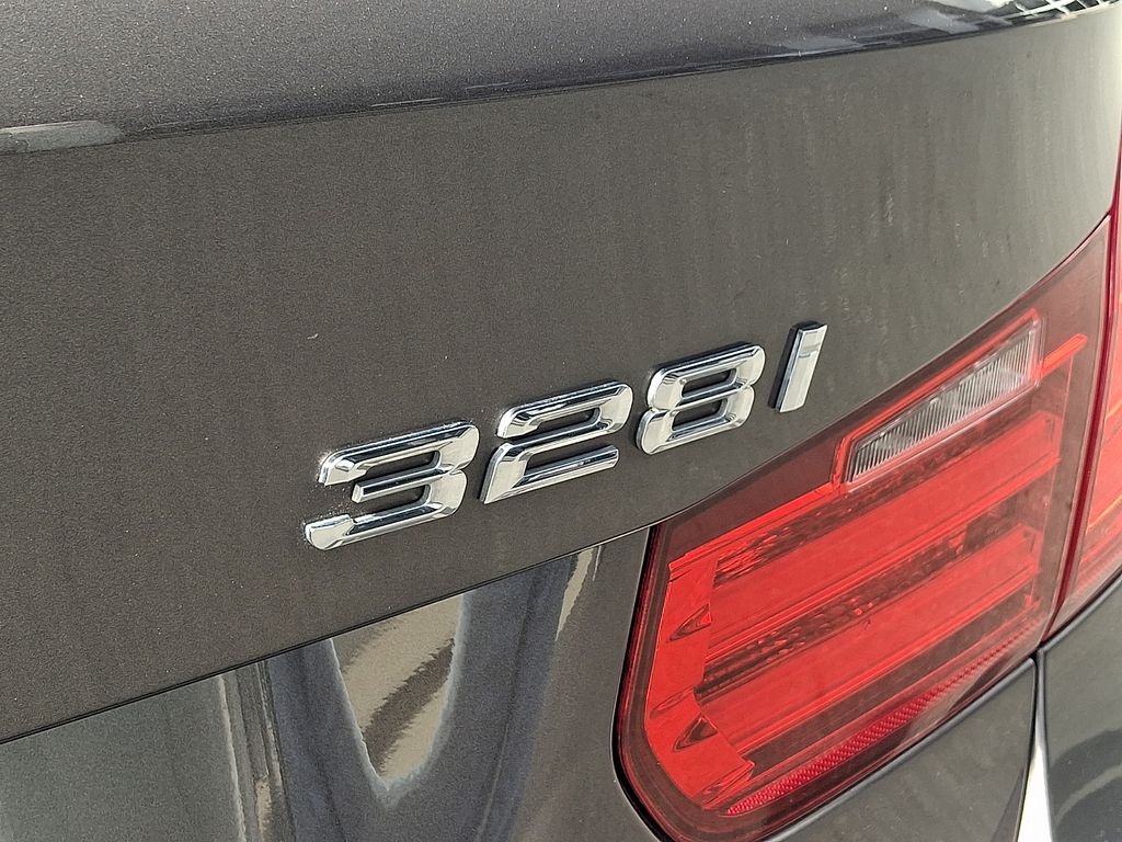 Thumbnail: 2015 BMW 3 Series - 27