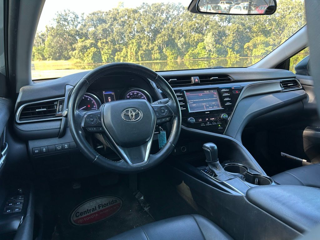 Thumbnail: 2020 Toyota Camry - 12