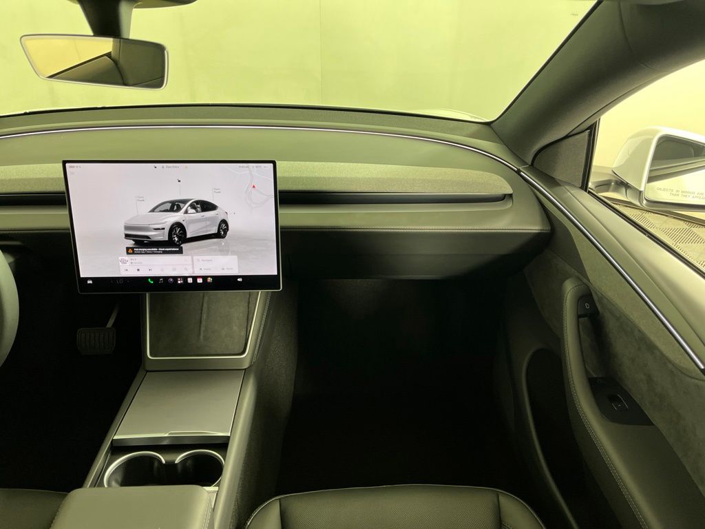Thumbnail: 2026 Tesla Model Y - 20