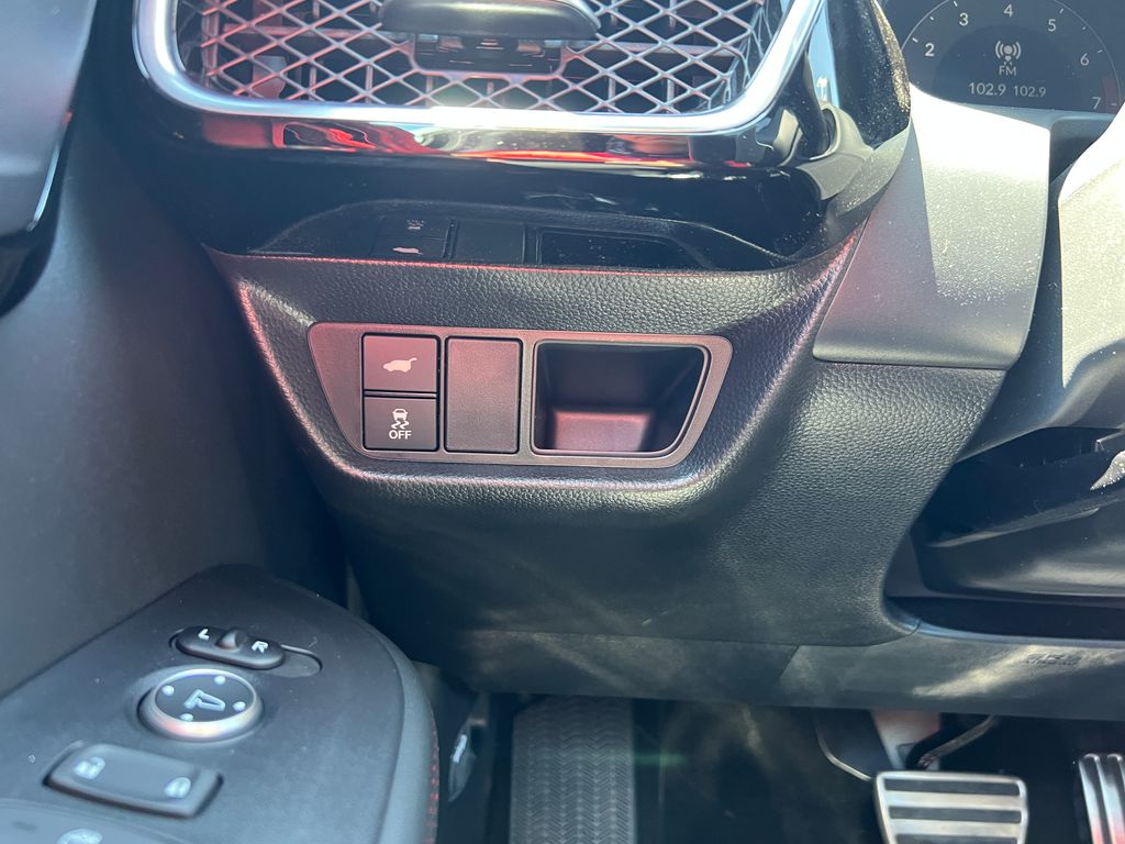 Thumbnail: 2025 Acura ADX - 16