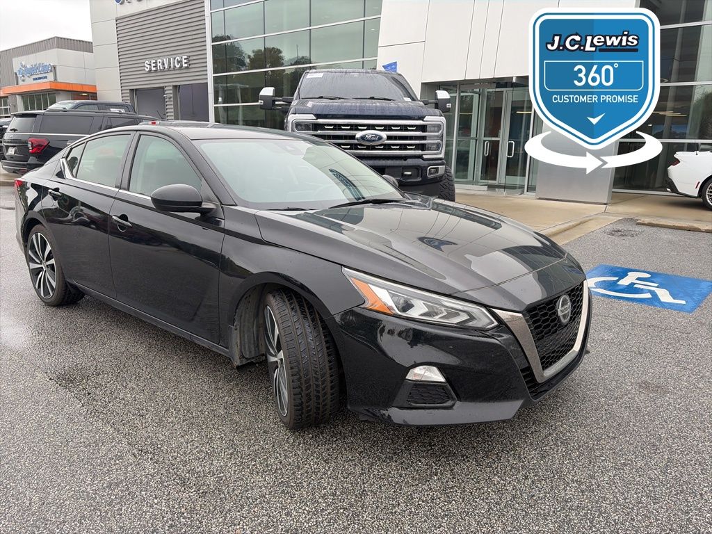 2020 Nissan Altima SR FWD