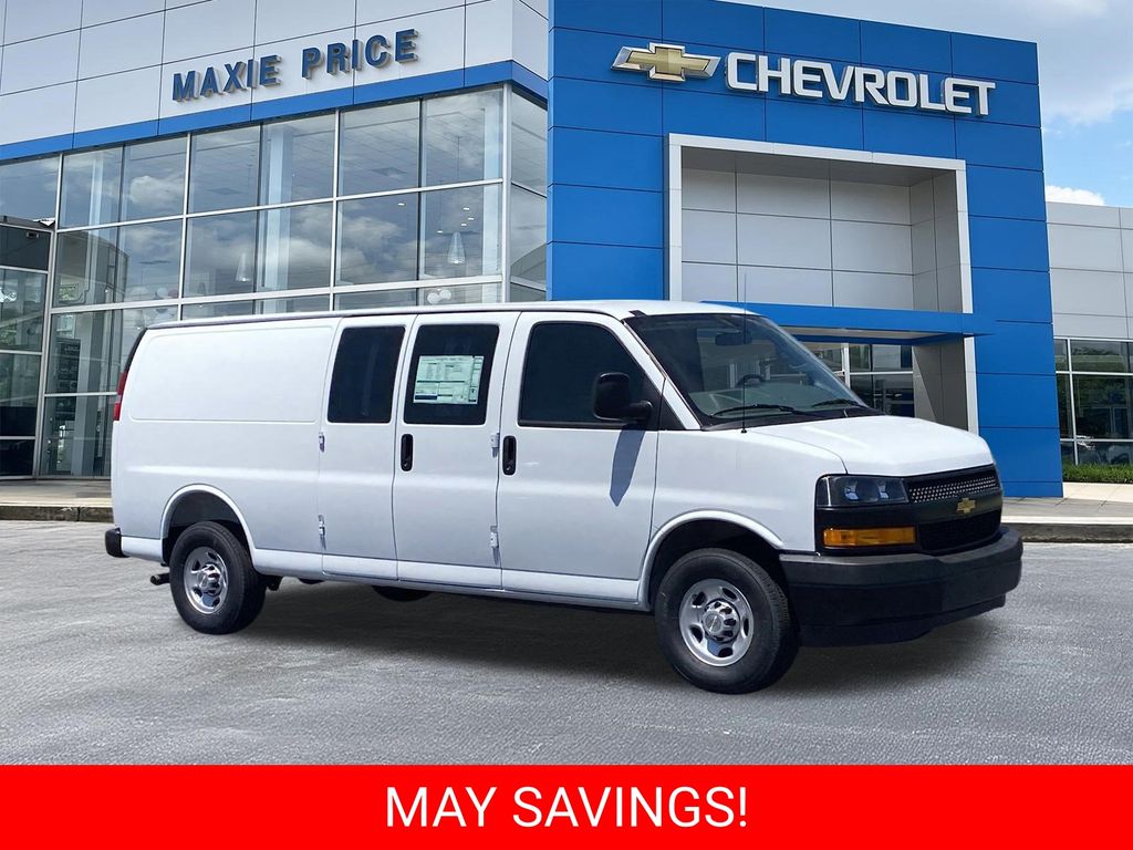 2026 Chevrolet Express 2500 Extended Work Van HD's photo