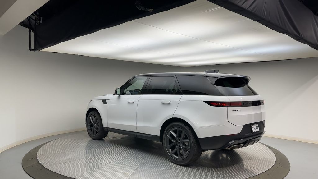 Thumbnail: 2024 Land Rover Range Rover Sport - 6