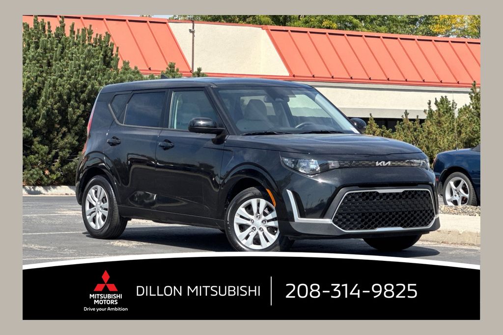 Fusion Black 2025 Kia Soul SUV / Crossover Front-Wheel Drive Continuously Variable Transmission