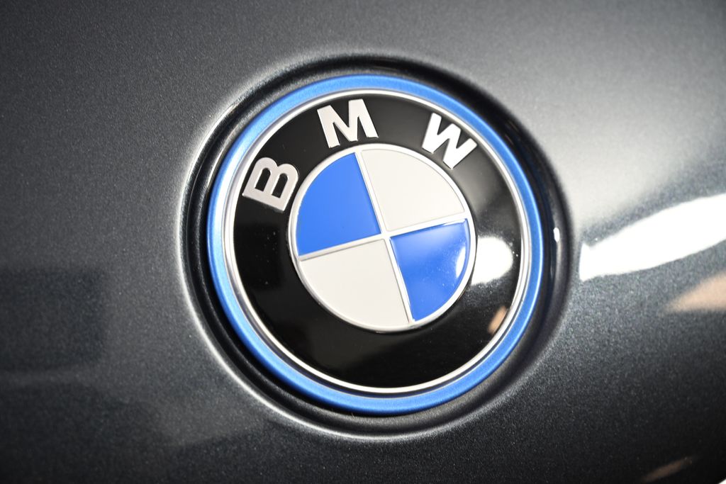 Thumbnail: 2022 BMW X5 - 13