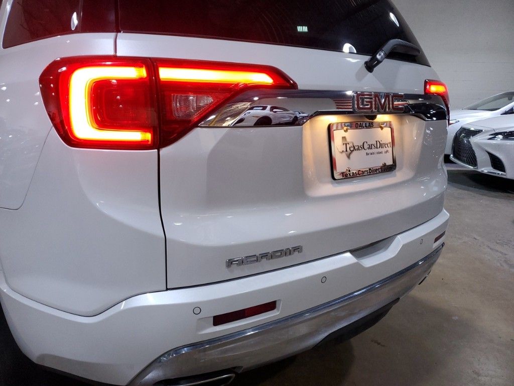 2017 GMC Acadia Denali 48