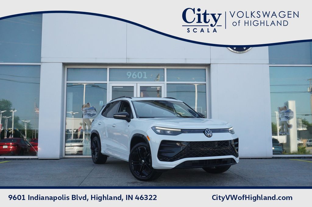 Pure White 2025 Volkswagen Tiguan SUV / Crossover All-Wheel Drive 8-Speed Automatic