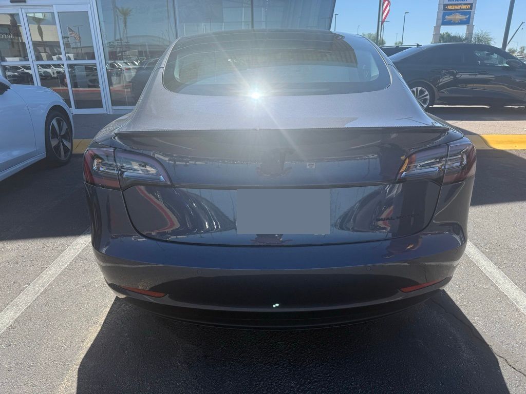 Thumbnail: 2022 Tesla Model 3 - 7