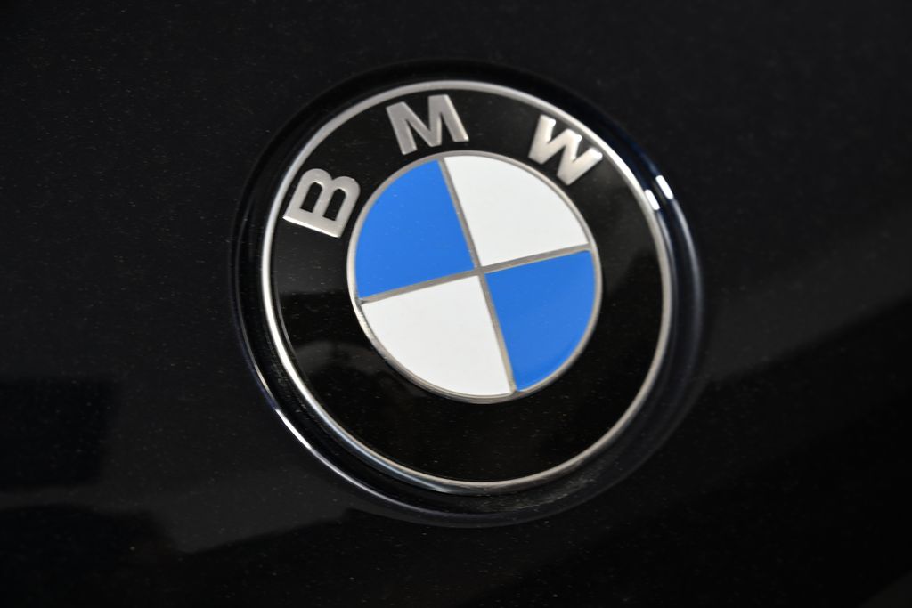 Thumbnail: 2026 BMW X5 - 13