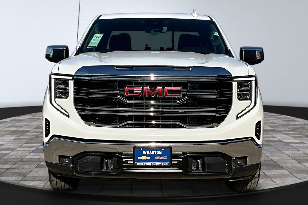 2025 GMC Sierra 1500 SLT - 2