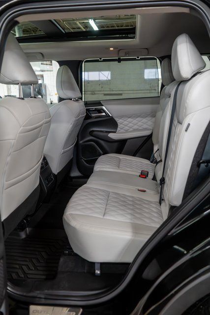 2024 Mitsubishi Outlander SEL Platinum Edition Black at Auto Express Mitsubishi