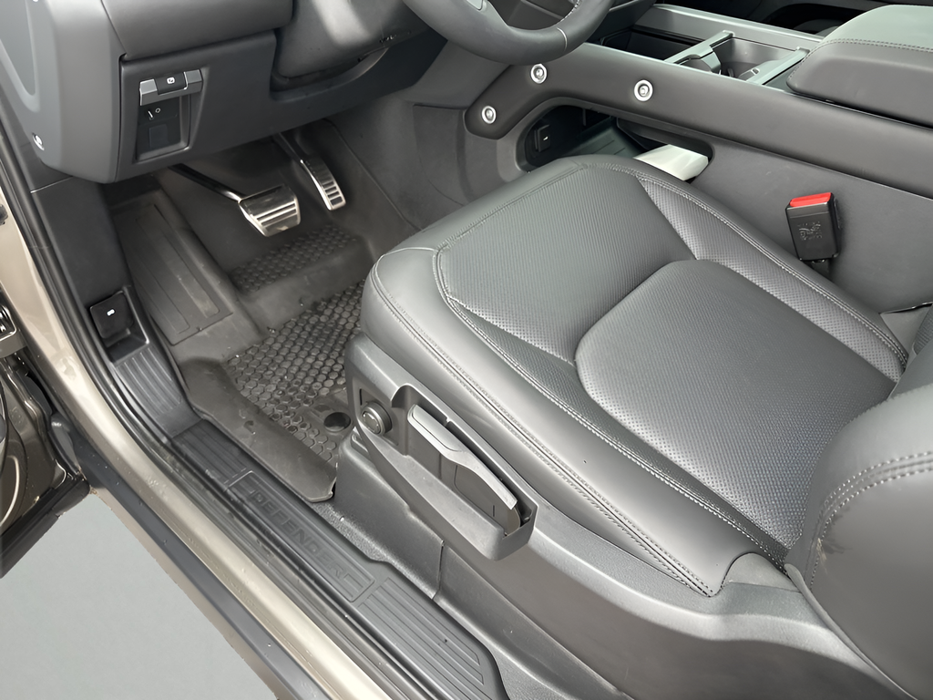 Used Car 2025 Land Rover Defender 90  S For Sale Under $60,000 In Austin, Texas