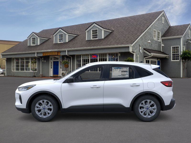 Used 2025 Silver Ford Active image 3