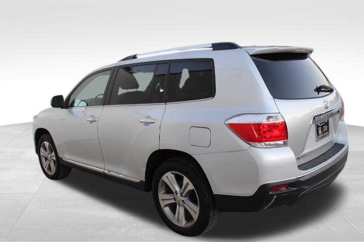 Used Car 2011 Toyota Highlander  Limited For Sale Under $10,000 In Georgetown, Texas