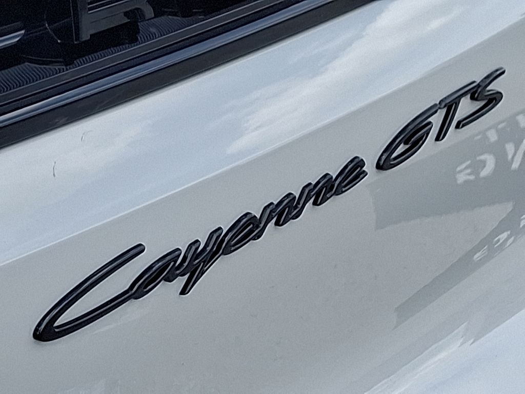Thumbnail: 2025 Porsche Cayenne - 27