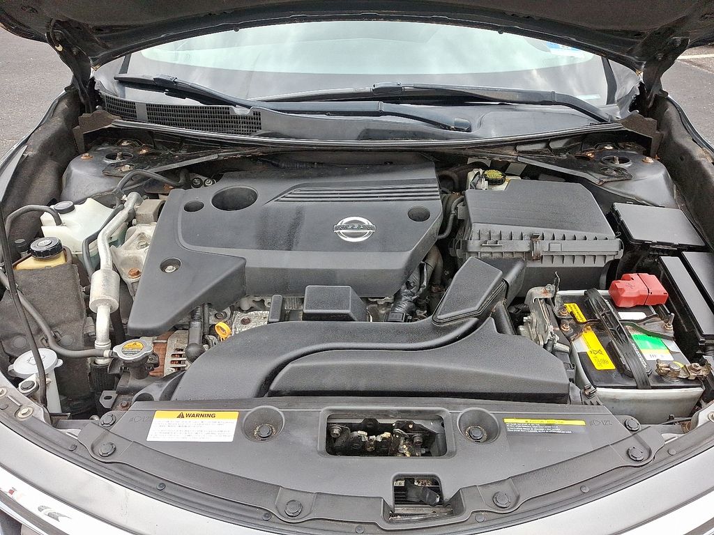 Thumbnail: 2014 Nissan Altima - 27