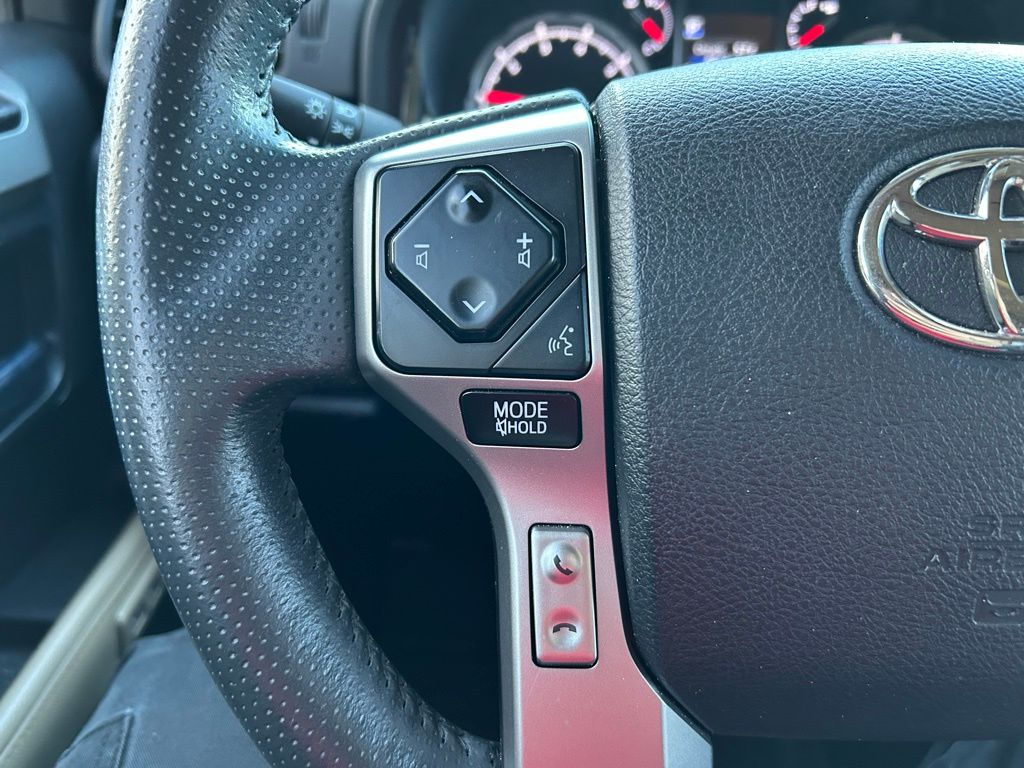 Thumbnail: 2022 Toyota 4Runner - 20