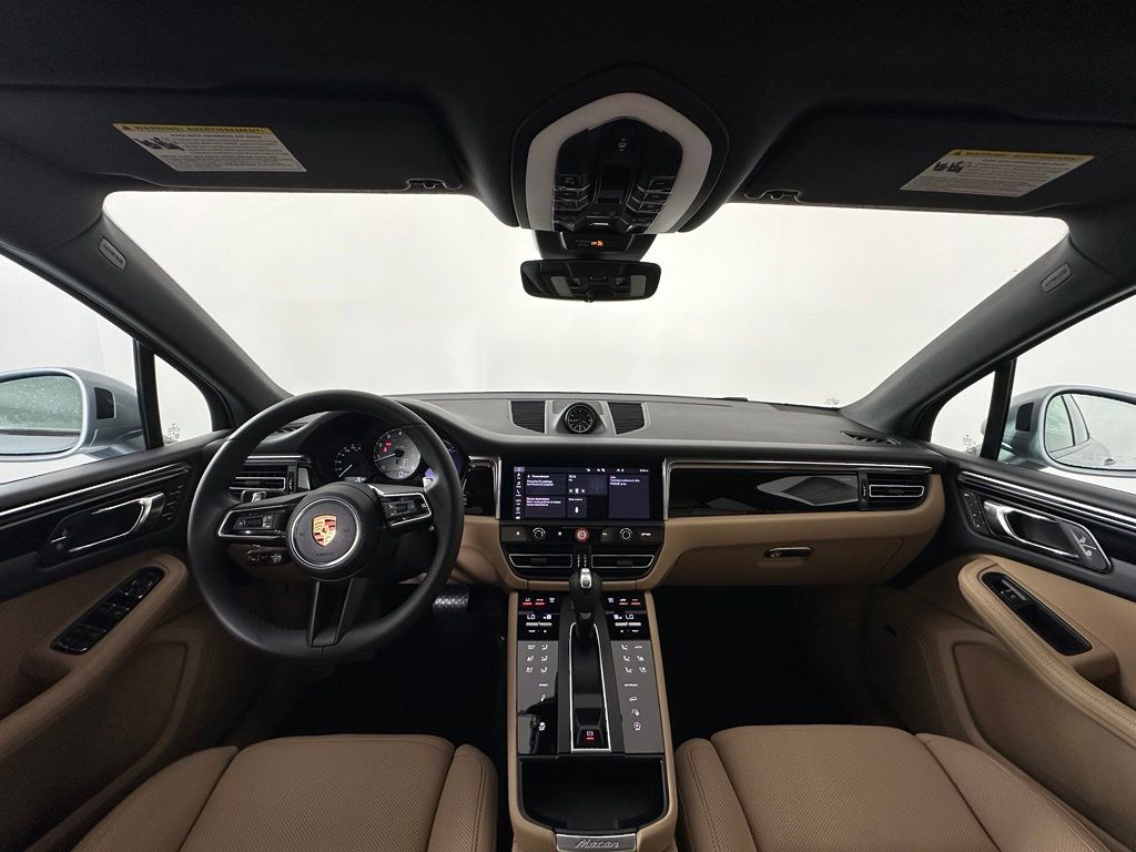 Thumbnail: 2026 Porsche Macan - 6