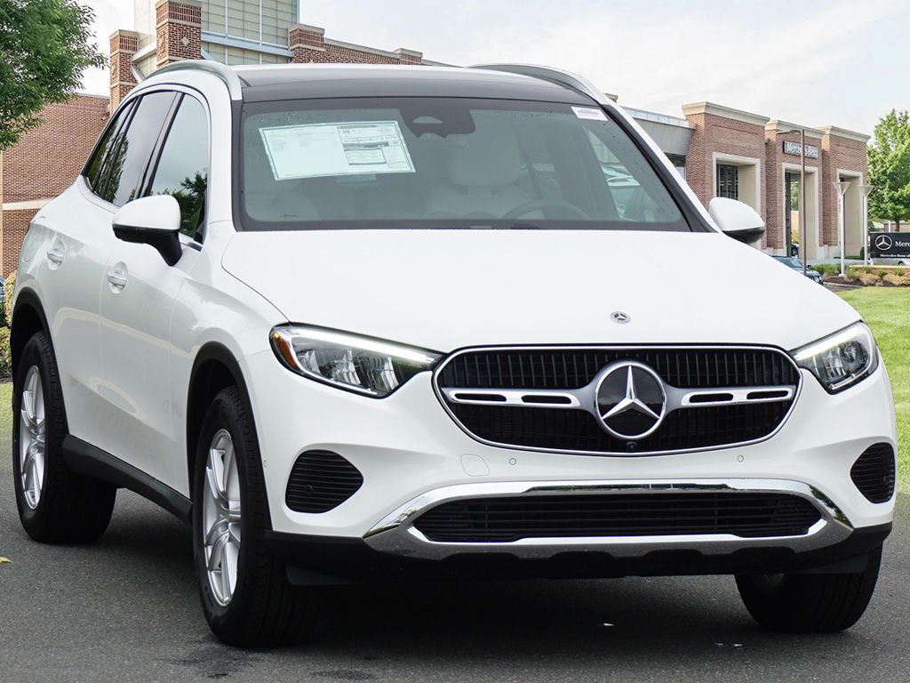 Thumbnail: 2025 Mercedes-Benz GLC - 3