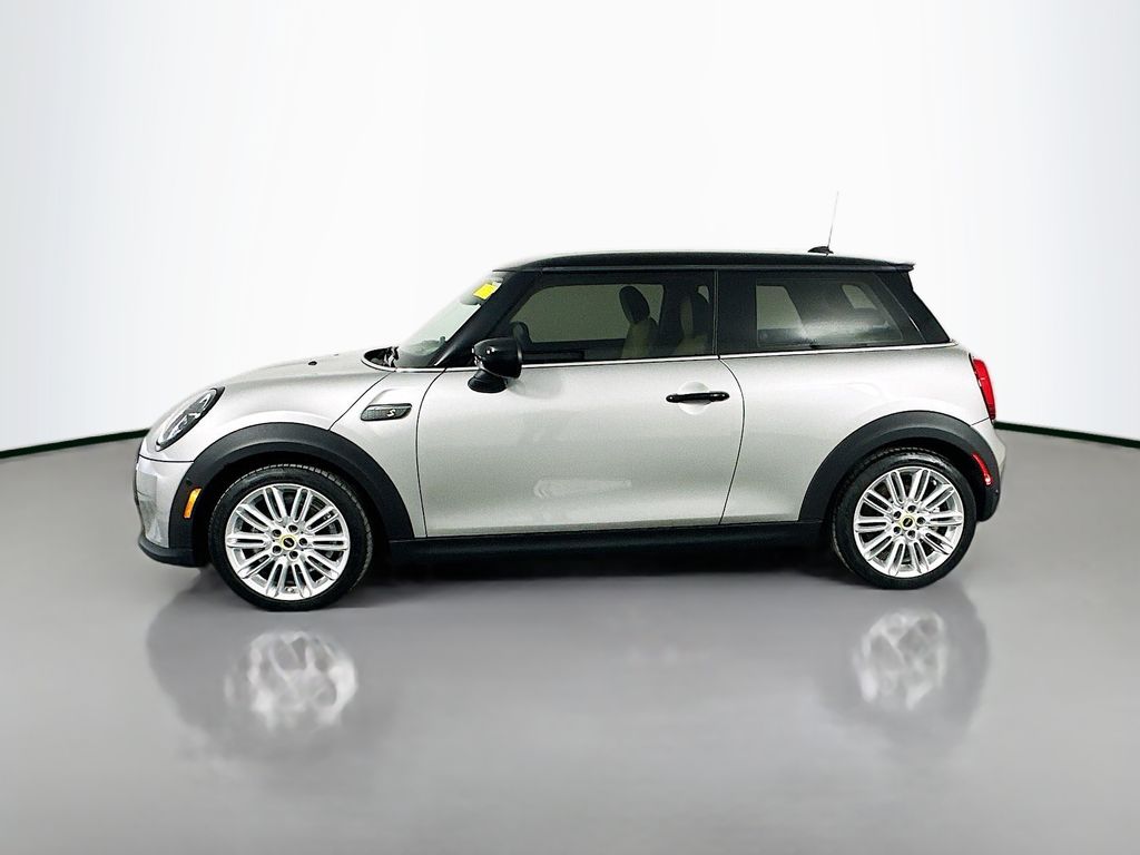 2024 MINI Cooper SE 8