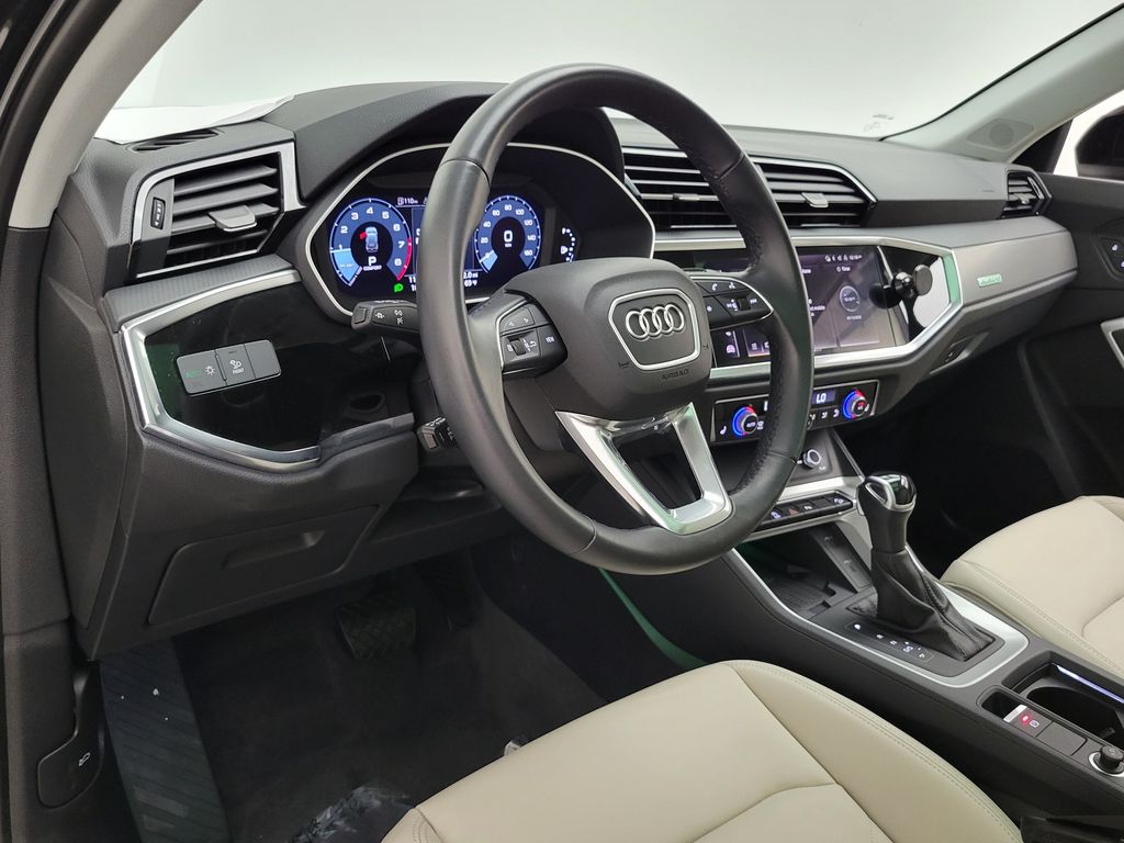Thumbnail: 2024 Audi Q3 - 26