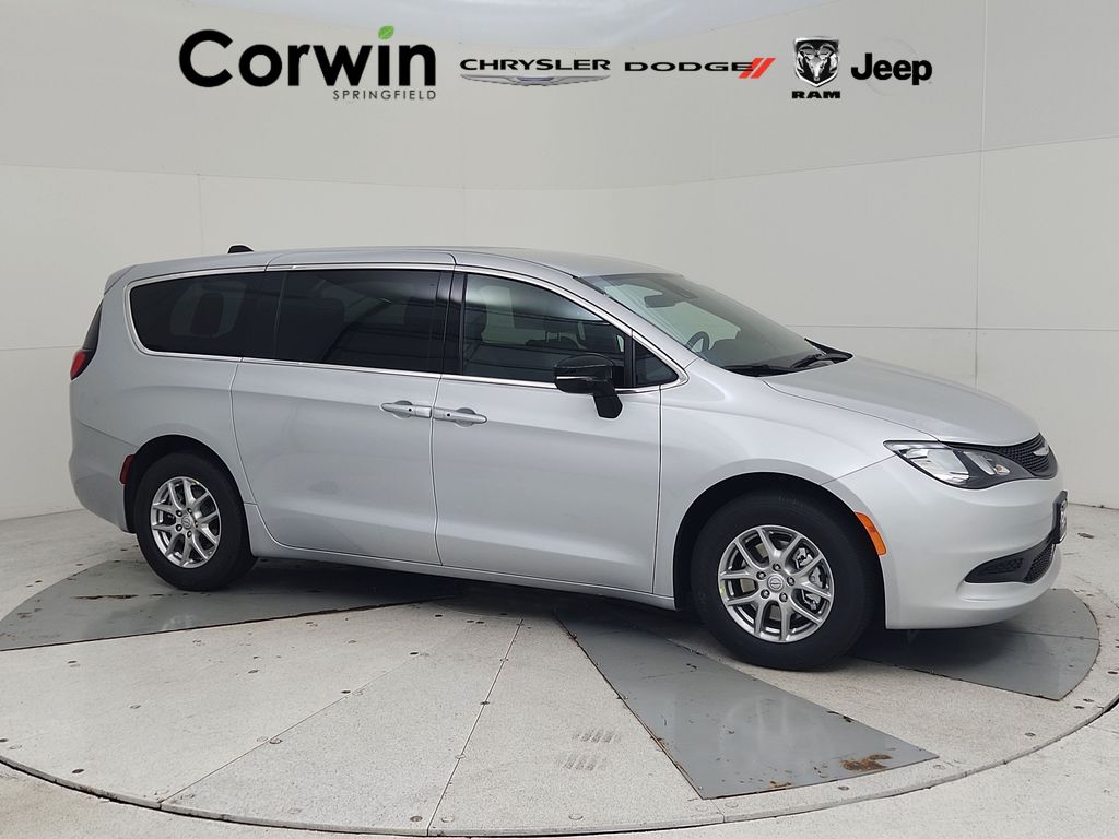 2026 Chrysler Voyager LX FWD