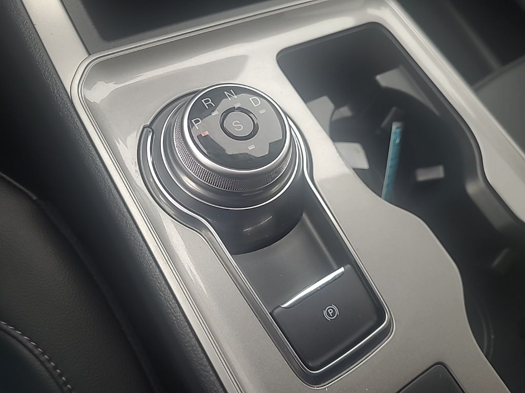 used 2024 Ford Edge car, priced at $28,742