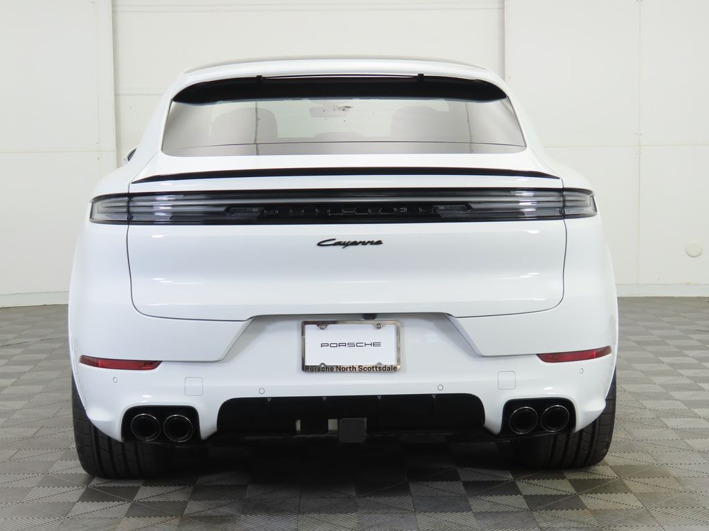Thumbnail: 2025 Porsche  - 6